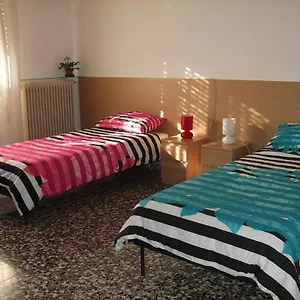 https://venice-lagoon-house-bb.hotelslidodijesolo.com