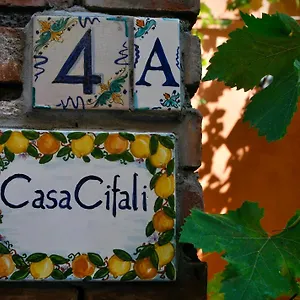 https://casa-cifali.taorminaitalyhotels.com